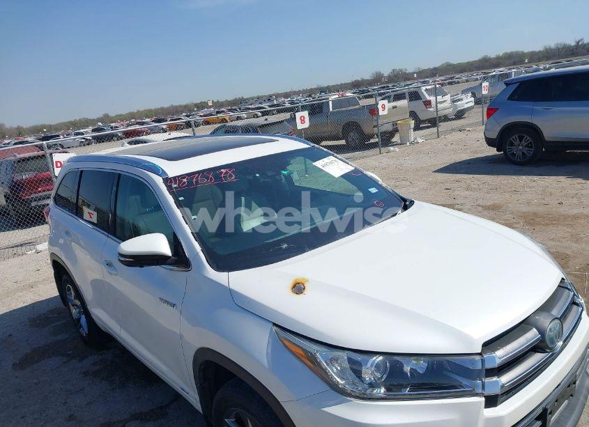 Photo 6 of 2017 Toyota Highlander HYBRID LIMITED PLATINUM (VIN 5TDDGRFH9HS032016)