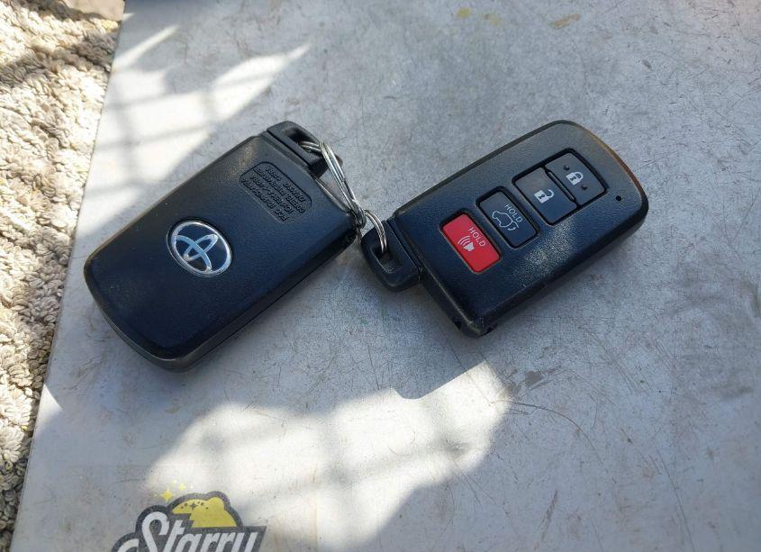 Photo 11 of 2019 Toyota Highlander HYBRID LIMITED (VIN 5TDDGRFH9KS073799)