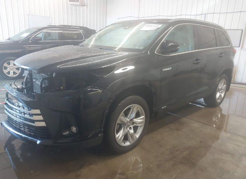 Photo 2 of 2019 Toyota Highlander HYBRID LIMITED (VIN 5TDDGRFH9KS073799)