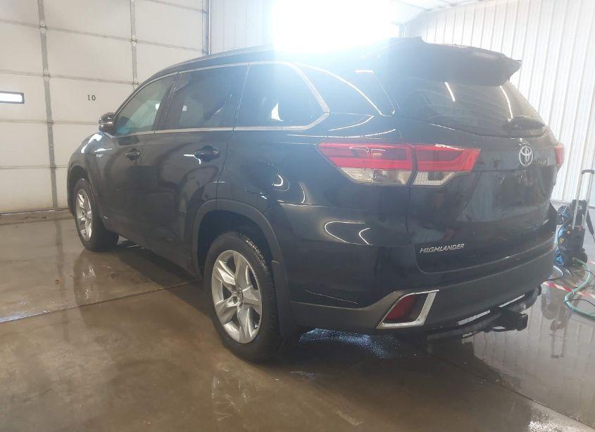 Photo 3 of 2019 Toyota Highlander HYBRID LIMITED (VIN 5TDDGRFH9KS073799)
