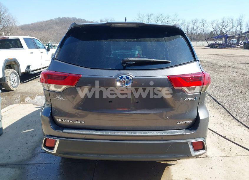 Photo 17 of 2018 Toyota Highlander HYBRID LIMITED (VIN 5TDDGRFHXJS043578)