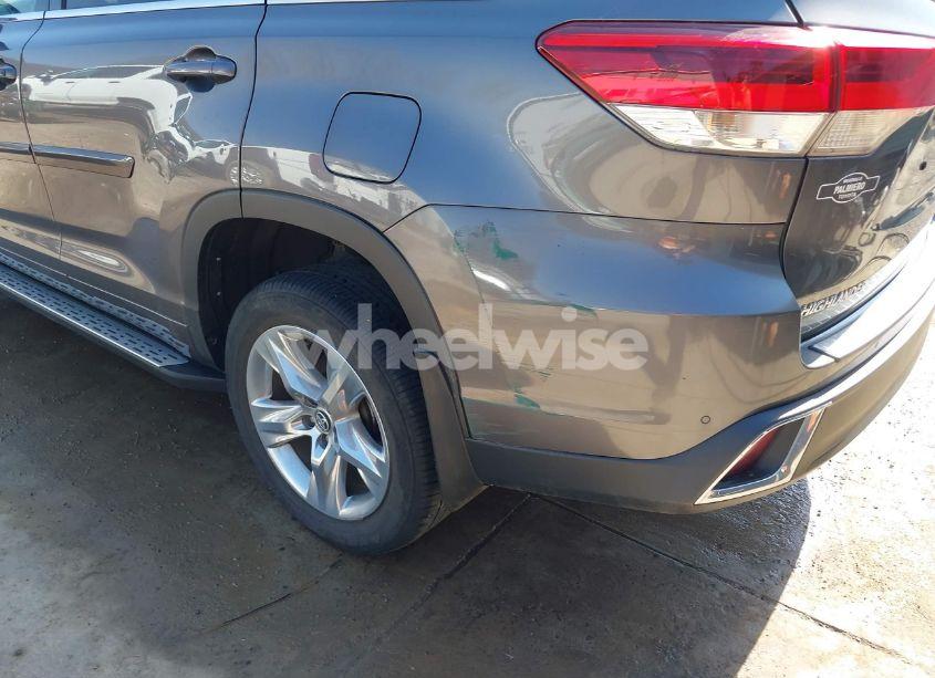 Photo 19 of 2018 Toyota Highlander HYBRID LIMITED (VIN 5TDDGRFHXJS043578)