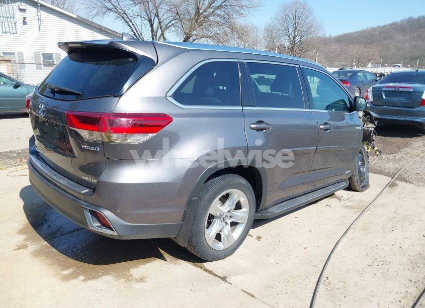 Photo 4 of 2018 Toyota Highlander HYBRID LIMITED (VIN 5TDDGRFHXJS043578)