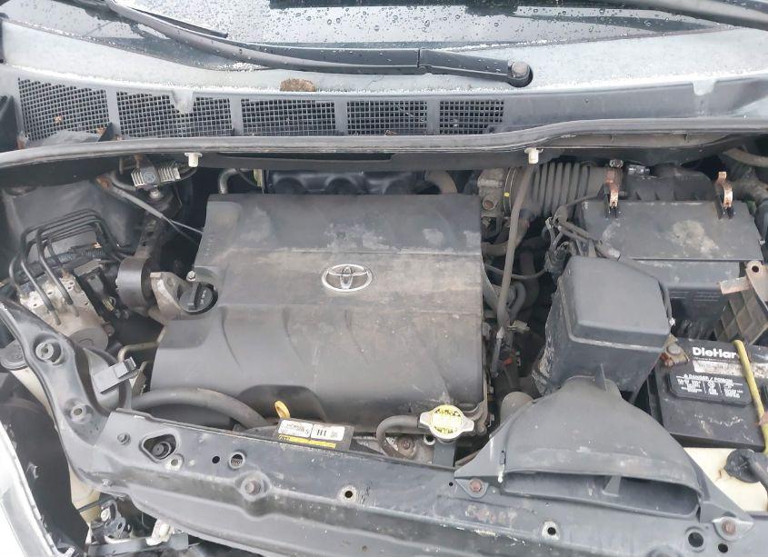 Photo 10 of 2012 Toyota Sienna XLE/LIMITED (VIN 5TDDK3DC0CS044003)