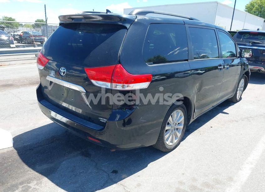 Photo 4 of 2013 Toyota Sienna LIMITED 7 PASSENGER (VIN 5TDDK3DC0DS051969)