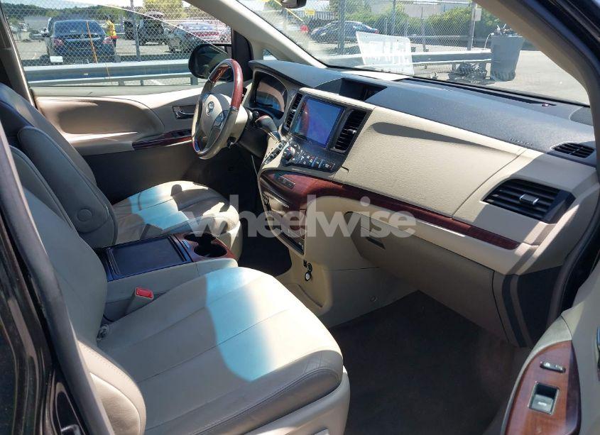 Photo 5 of 2013 Toyota Sienna LIMITED 7 PASSENGER (VIN 5TDDK3DC0DS051969)