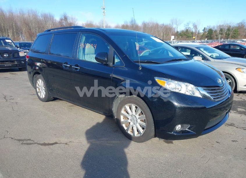 2013 Toyota Sienna XLE/LIMITED (VIN 5TDDK3DC0DS067993) main photo