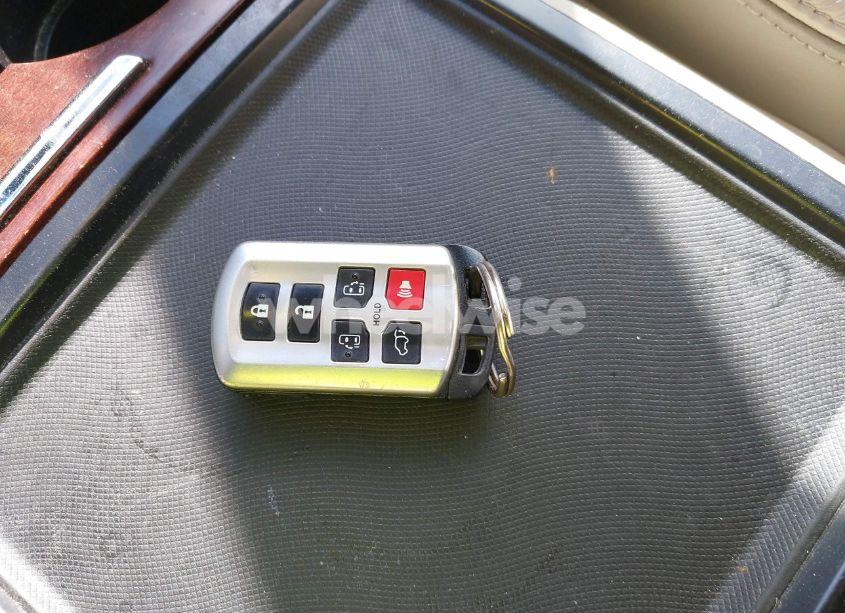 Photo 11 of 2014 Toyota Sienna LIMITED 7 PASSENGER (VIN 5TDDK3DC0ES090160)