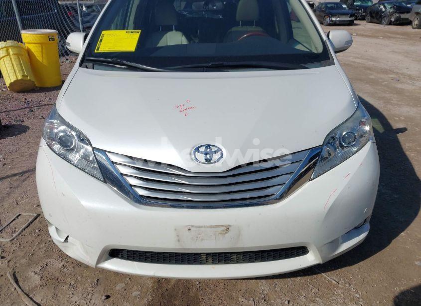Photo 12 of 2014 Toyota Sienna LIMITED 7 PASSENGER (VIN 5TDDK3DC0ES090160)