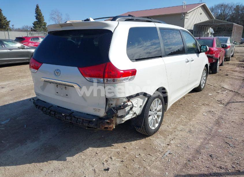 Photo 4 of 2014 Toyota Sienna LIMITED 7 PASSENGER (VIN 5TDDK3DC0ES090160)