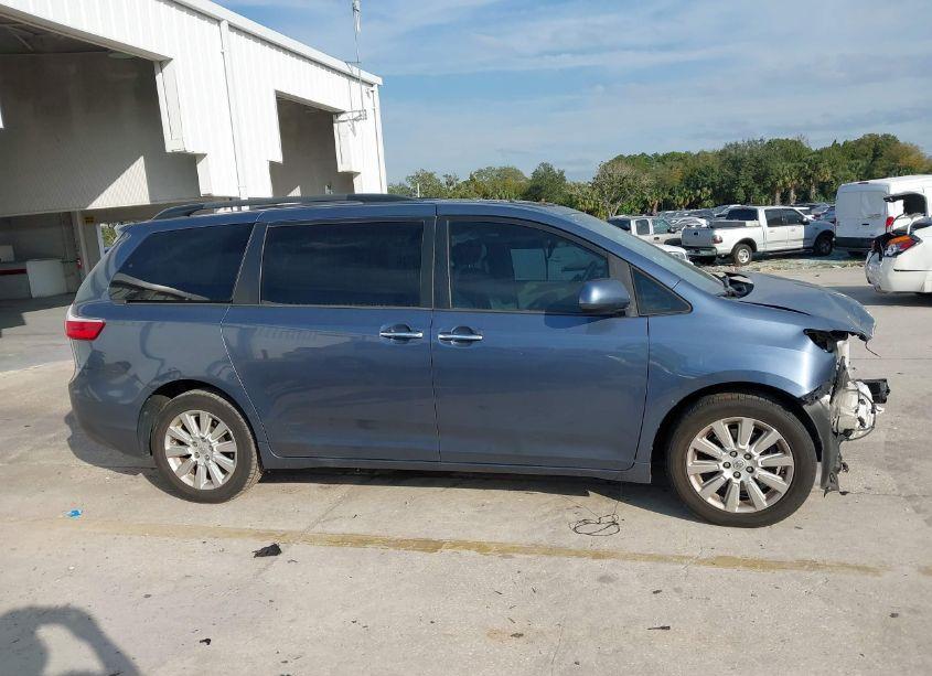 Photo 14 of 2015 Toyota Sienna XLE/LIMITED (VIN 5TDDK3DC0FS097403)