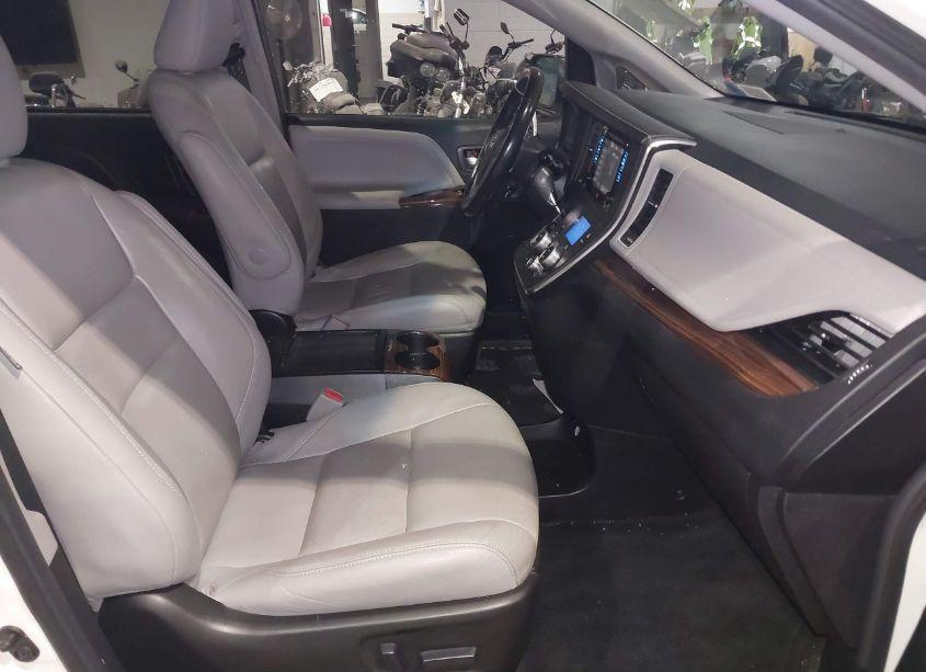 Photo 5 of 2015 Toyota Sienna LIMITED PREMIUM 7 PASSENGER (VIN 5TDDK3DC0FS118511)