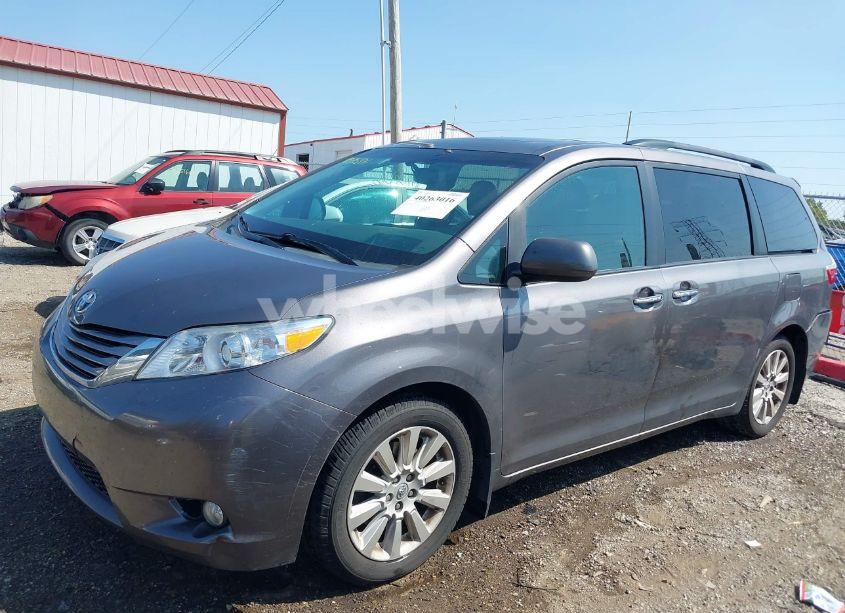 Photo 14 of 2015 Toyota Sienna XLE PREMIUM 7 PASSENGER (VIN 5TDDK3DC0FS119108)