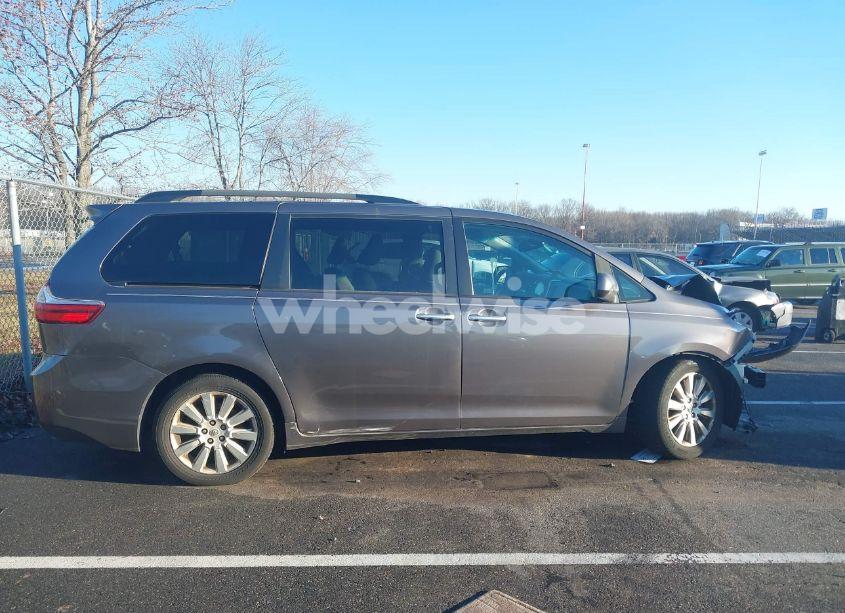Photo 13 of 2015 Toyota Sienna XLE 7 PASSENGER (VIN 5TDDK3DC0FS120985)