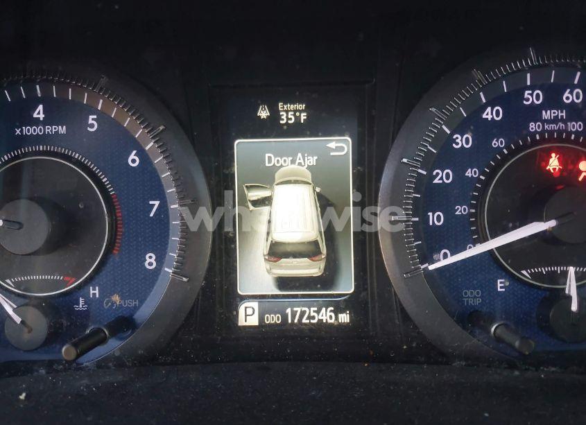 Photo 15 of 2015 Toyota Sienna XLE 7 PASSENGER (VIN 5TDDK3DC0FS120985)