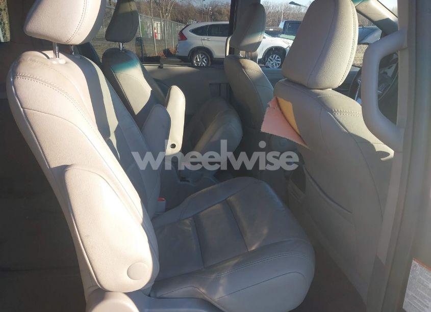 Photo 8 of 2015 Toyota Sienna XLE 7 PASSENGER (VIN 5TDDK3DC0FS120985)