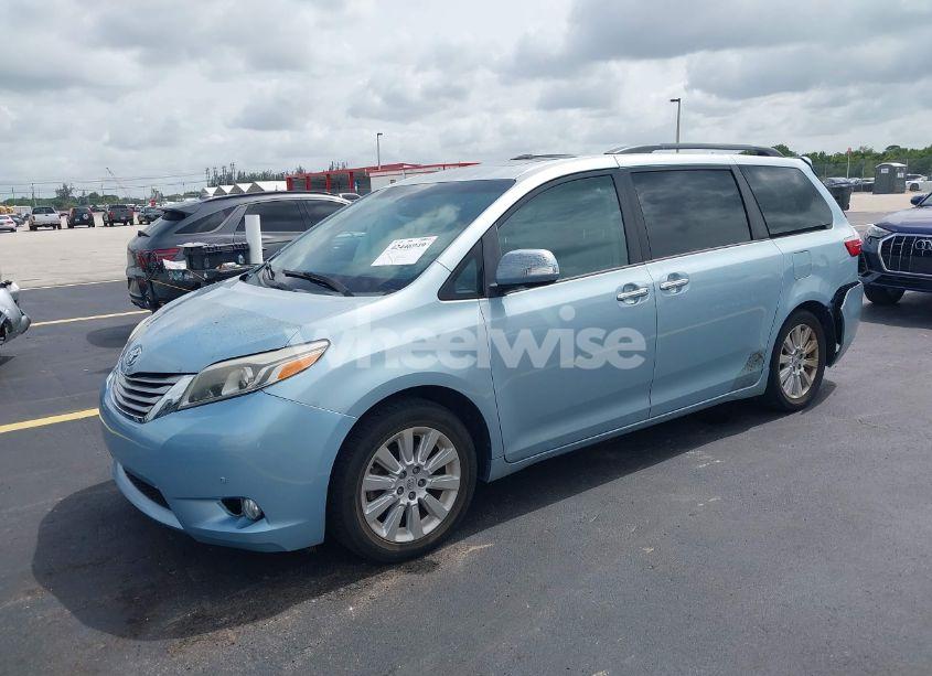 Photo 2 of 2015 Toyota Sienna LIMITED PREMIUM 7 PASSENGER (VIN 5TDDK3DC0FS127743)