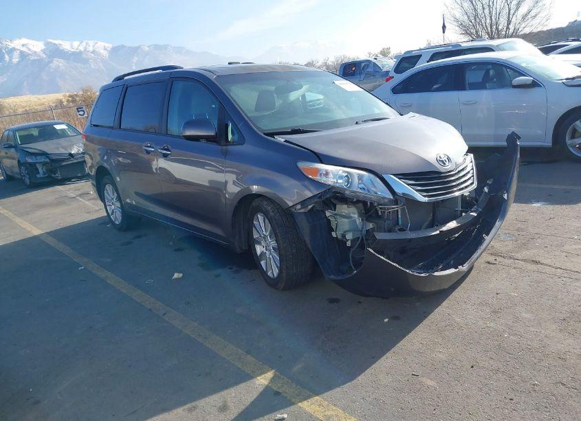 2011 Toyota Sienna XLE/LIMITED (VIN 5TDDK3DC1BS018623) main photo