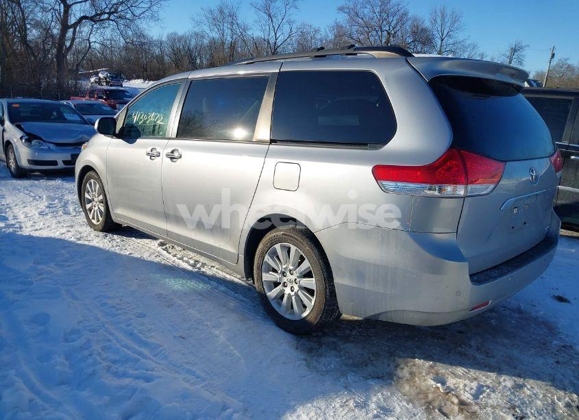 Photo 3 of 2012 Toyota Sienna XLE/LIMITED (VIN 5TDDK3DC1CS035682)