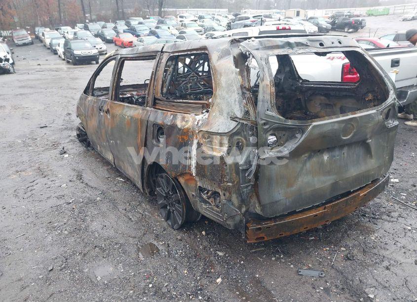 Photo 3 of 2013 Toyota Sienna XLE/LIMITED (VIN 5TDDK3DC1DS051835)