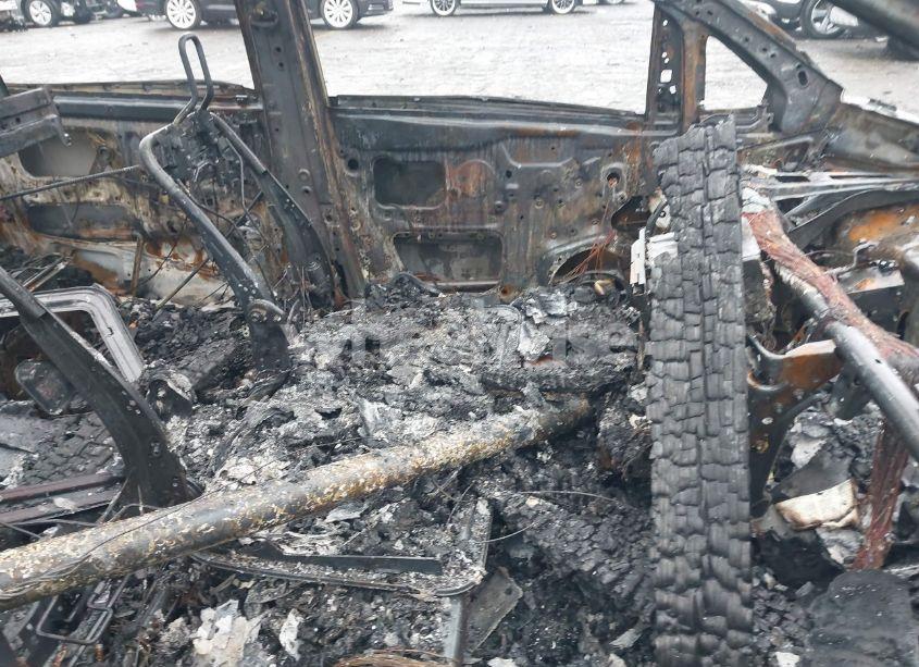 Photo 5 of 2013 Toyota Sienna XLE/LIMITED (VIN 5TDDK3DC1DS051835)