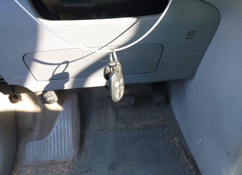 Photo 11 of 2013 Toyota Sienna XLE 7 PASSENGER (VIN 5TDDK3DC1DS058882)