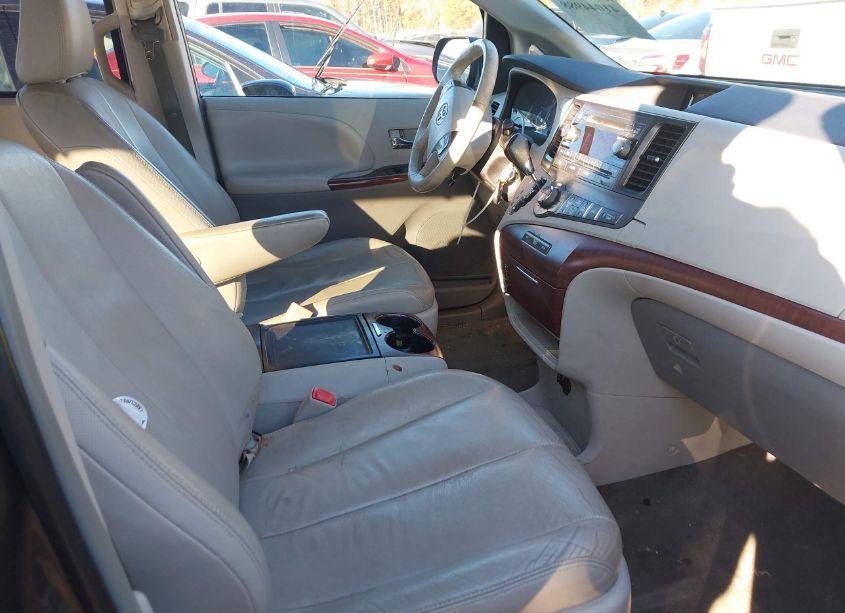 Photo 5 of 2013 Toyota Sienna XLE 7 PASSENGER (VIN 5TDDK3DC1DS058882)