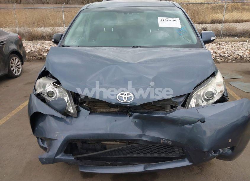 Photo 12 of 2013 Toyota Sienna XLE/LIMITED (VIN 5TDDK3DC1DS062849)
