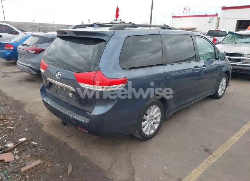 Photo 4 of 2013 Toyota Sienna XLE/LIMITED (VIN 5TDDK3DC1DS062849)