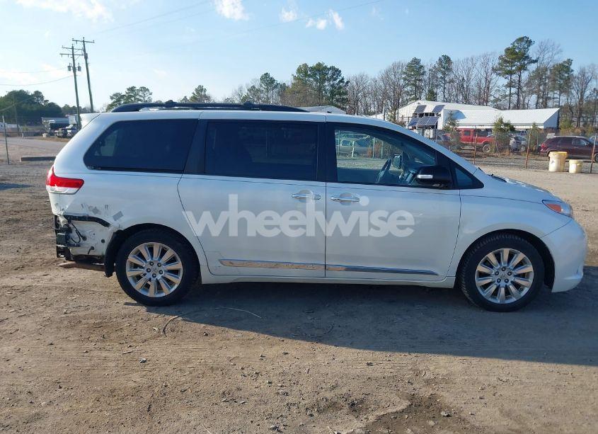 Photo 14 of 2014 Toyota Sienna XLE/LIMITED (VIN 5TDDK3DC1ES073948)