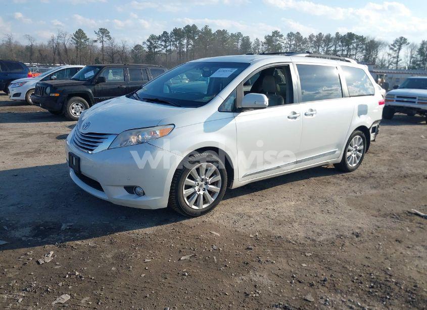 Photo 2 of 2014 Toyota Sienna XLE/LIMITED (VIN 5TDDK3DC1ES073948)