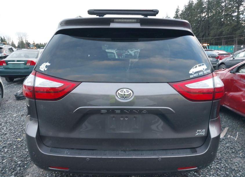 Photo 17 of 2015 Toyota Sienna XLE/LIMITED (VIN 5TDDK3DC1FS097930)