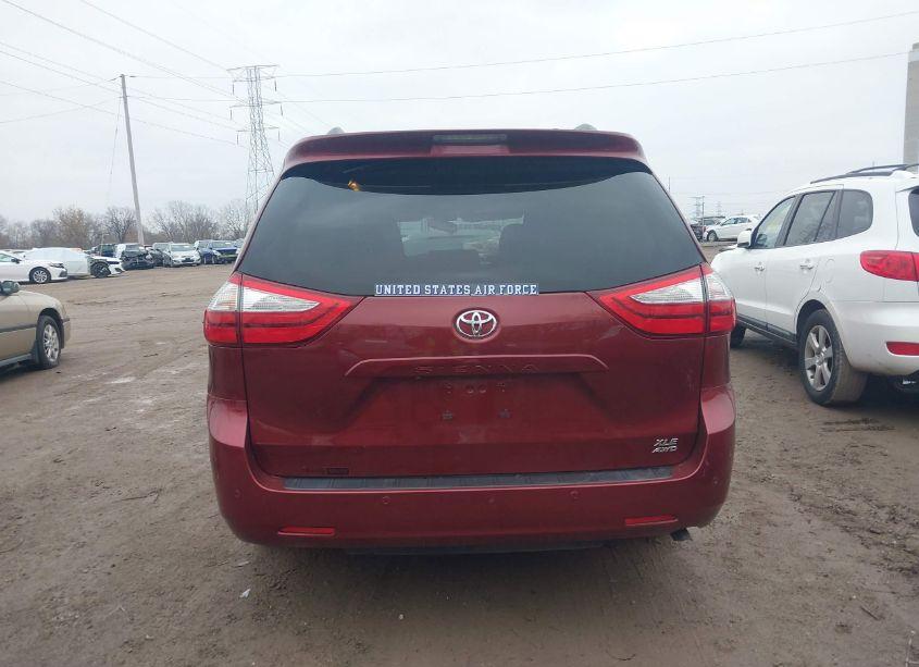 Photo 16 of 2015 Toyota Sienna XLE/LIMITED (VIN 5TDDK3DC1FS101961)