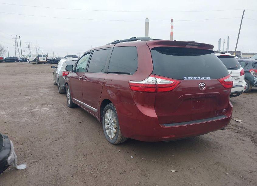 Photo 3 of 2015 Toyota Sienna XLE/LIMITED (VIN 5TDDK3DC1FS101961)