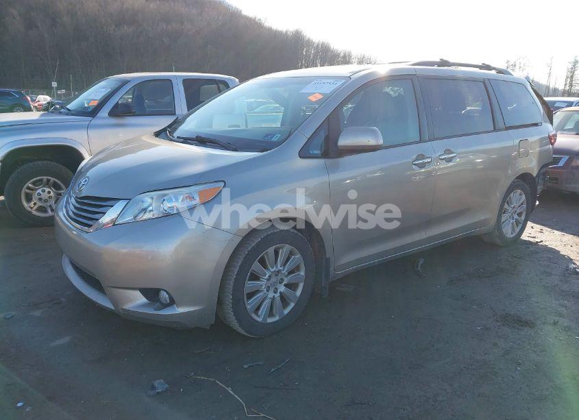 Photo 2 of 2015 Toyota Sienna XLE 7 PASSENGER (VIN 5TDDK3DC1FS110191)