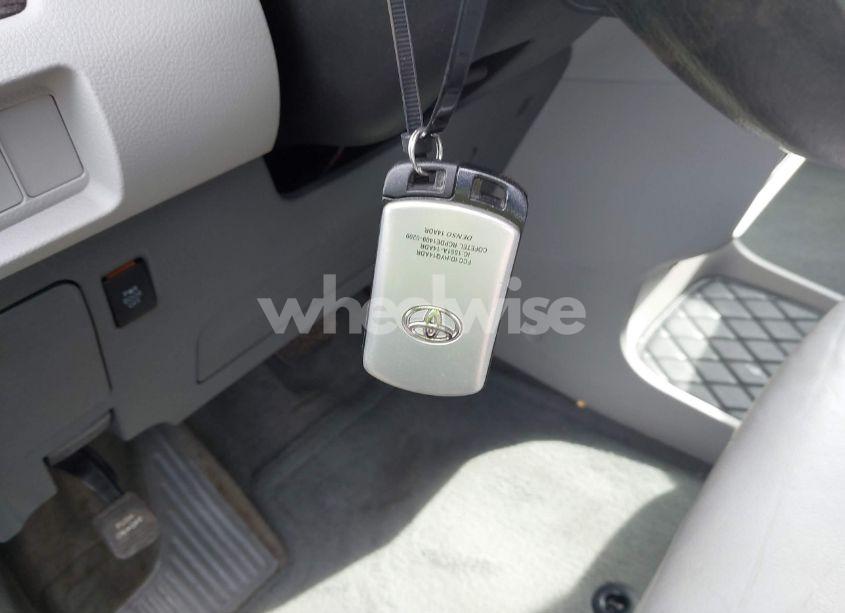 Photo 11 of 2016 Toyota Sienna XLE PREMIUM 7 PASSENGER (VIN 5TDDK3DC1GS140440)