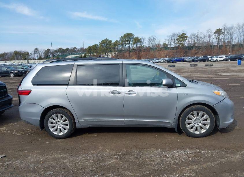 Photo 13 of 2016 Toyota Sienna XLE PREMIUM 7 PASSENGER (VIN 5TDDK3DC1GS140440)