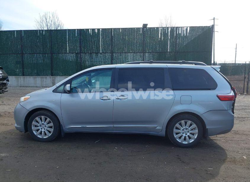 Photo 14 of 2016 Toyota Sienna XLE PREMIUM 7 PASSENGER (VIN 5TDDK3DC1GS140440)