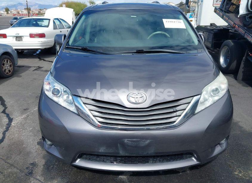 Photo 12 of 2011 Toyota Sienna XLE (VIN 5TDDK3DC2BS028173)