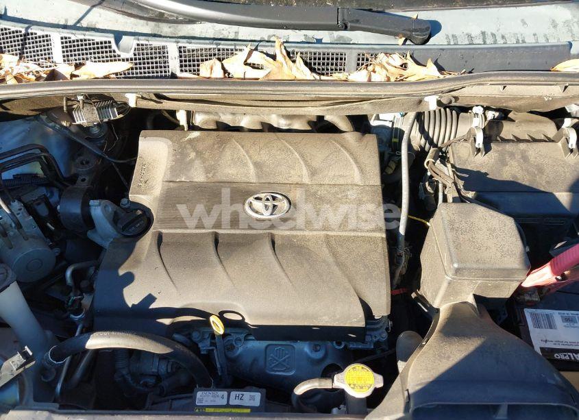 Photo 10 of 2015 Toyota Sienna XLE 7 PASSENGER (VIN 5TDDK3DC2FS105016)