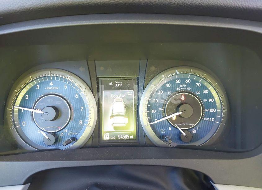 Photo 15 of 2015 Toyota Sienna XLE 7 PASSENGER (VIN 5TDDK3DC2FS105016)