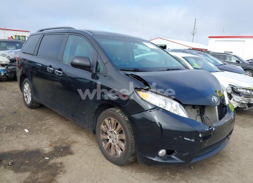 2015 Toyota Sienna XLE/LIMITED (VIN 5TDDK3DC2FS116159) main photo