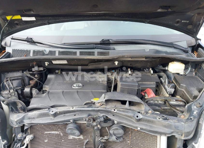 Photo 10 of 2015 Toyota Sienna XLE/LIMITED (VIN 5TDDK3DC2FS116159)