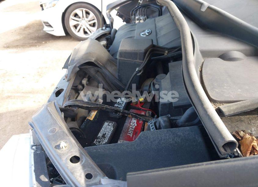 Photo 10 of 2016 Toyota Sienna XLE PREMIUM 7 PASSENGER (VIN 5TDDK3DC2GS139510)