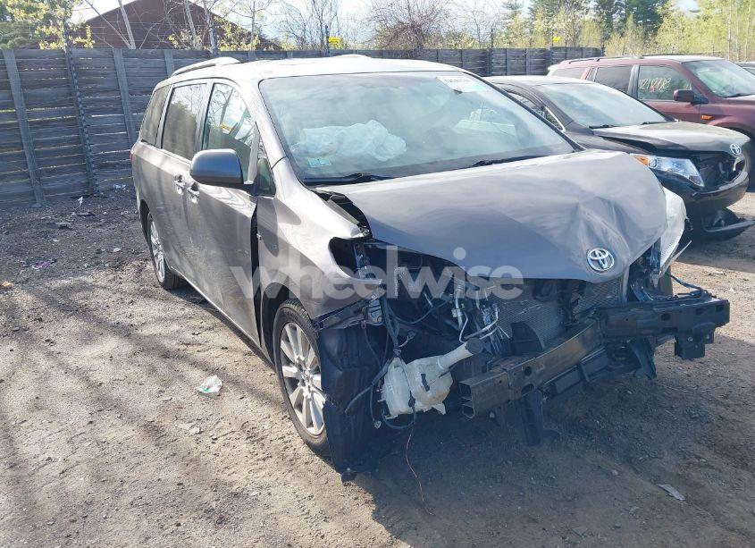 Photo 14 of 2016 Toyota Sienna XLE PREMIUM 7 PASSENGER (VIN 5TDDK3DC2GS139510)