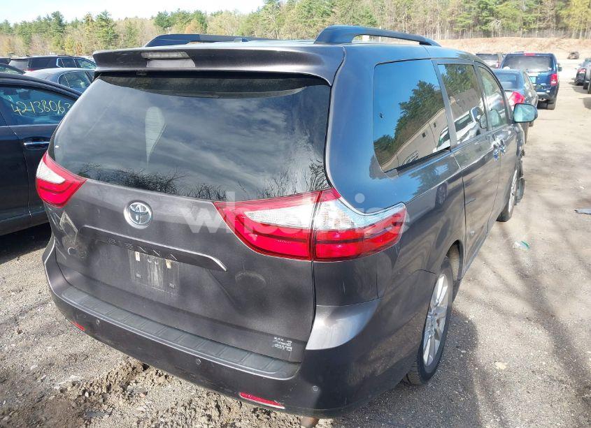Photo 4 of 2016 Toyota Sienna XLE PREMIUM 7 PASSENGER (VIN 5TDDK3DC2GS139510)