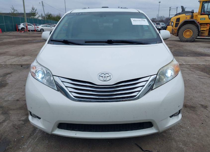 Photo 12 of 2011 Toyota Sienna XLE/LIMITED (VIN 5TDDK3DC3BS023130)