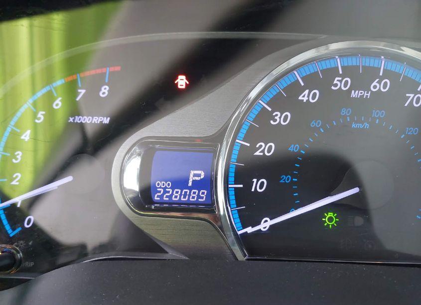 Photo 15 of 2011 Toyota Sienna XLE/LIMITED (VIN 5TDDK3DC3BS023130)