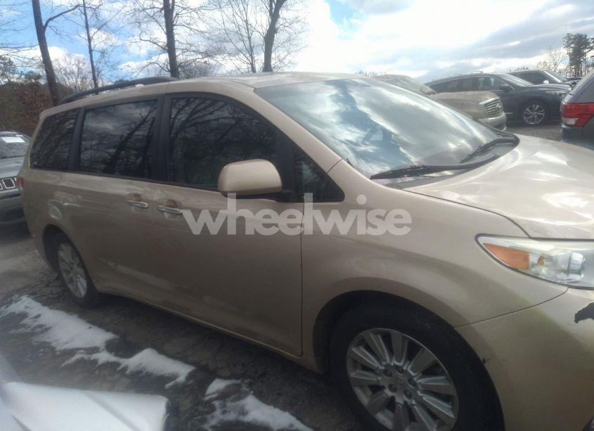 Photo 13 of 2011 Toyota Sienna XLE/LIMITED (VIN 5TDDK3DC3BS029476)