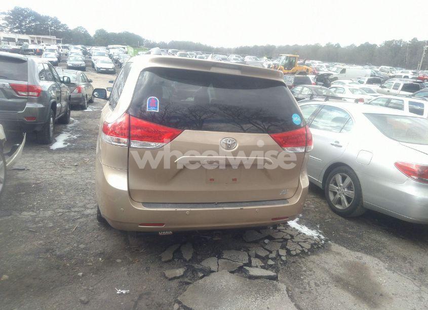 Photo 16 of 2011 Toyota Sienna XLE/LIMITED (VIN 5TDDK3DC3BS029476)